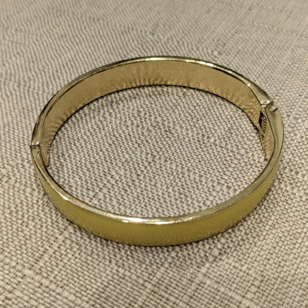 Yellow bangle
